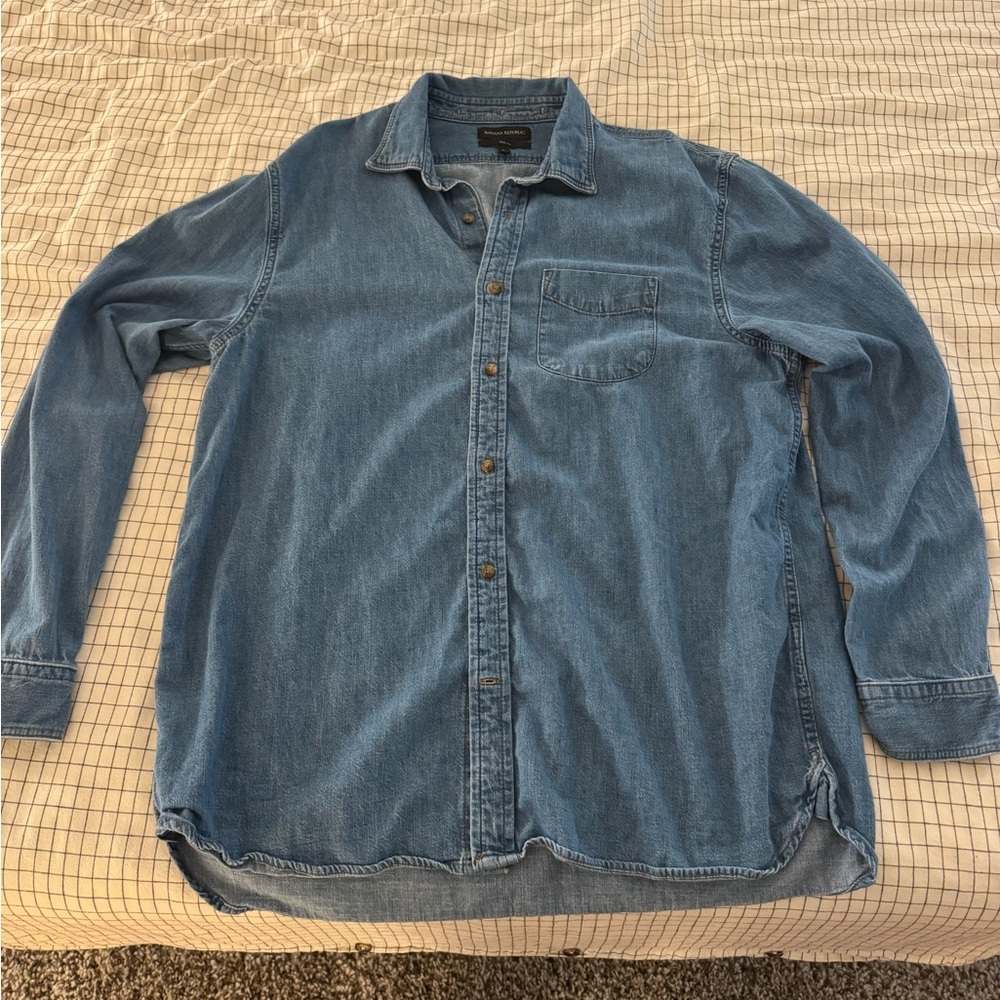 Men’s banana republic Jean jacket size L